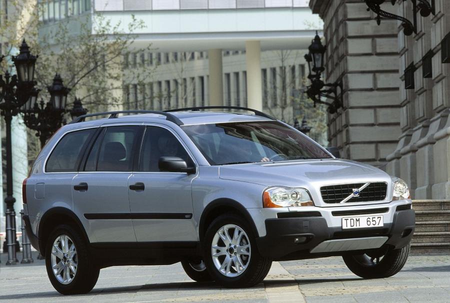  Volvo XC90 2010 года  (фото 4 из 17)